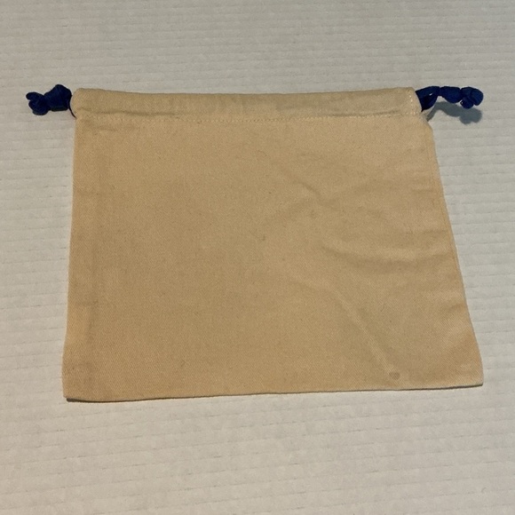 Authentic Louis Vuitton Cream empty bag with Blue Accents - Picture 4 of 7